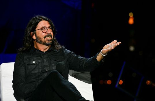 Dave Grohl responds to Nirvana lawsuit