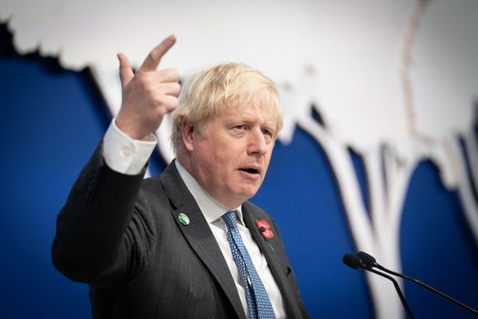 Boris Johnson will fly back from COP26