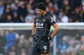 Raul Jimenez sent off after two yellows cards in 48 seconds