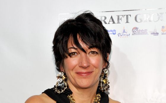 Ghislaine Maxwell could name 'eight John Does'