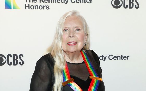 Joni Mitchell pulling music from Spotify