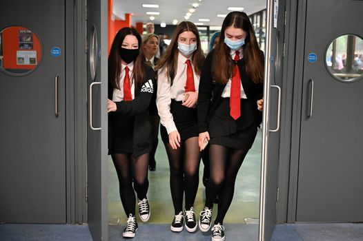 Schools reintroduce face mask rules