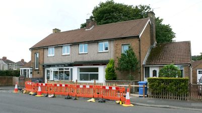 Couple who built 4ft fence to block chippy queues selling home for £105,000 loss