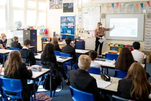 Teachers warned against 'woke' lessons