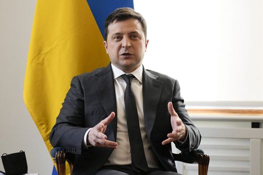 President Zelensky voiced Paddington Bear