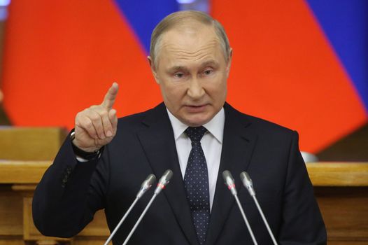 Putin warns of 'lighting fast response'