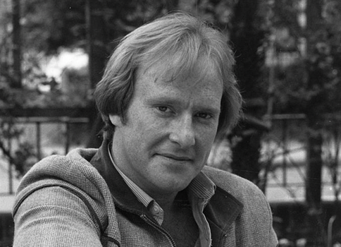 English actor and singer Dennis Waterman, made famous for his role in the television series 'Minder'. Original Publication: People Disc - HM0043 (Photo by Evening Standard/Getty Images)