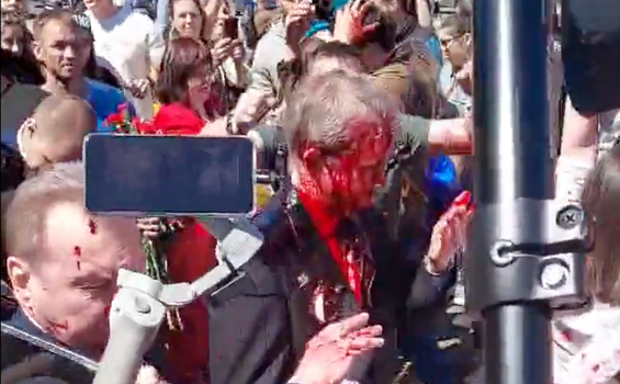Russian ambassador attacked with red paint in Warsaw