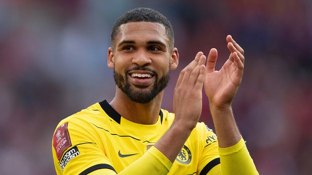 Chelsea yellow kit Liverpool