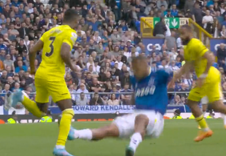 Salomon Rondon sent off for Everton after horror challenge in Brentford defeat