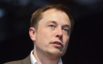 Elon Musk countersues Twitter in legal battle over takeover bid
