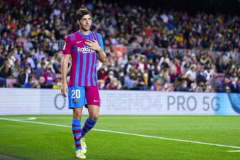 Barcelona brutally leave Sergi Roberto out in cropped photo