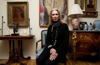 Royal biographer announced Queen’s death an hour and a half early and claims to know what she died of