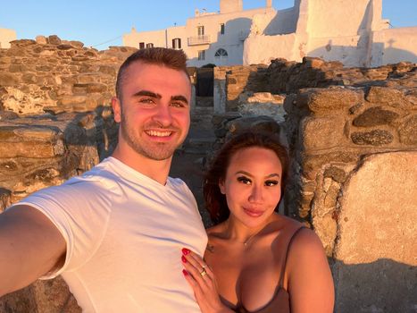 Woman lets boyfriend pay all of bills and rent because she's an 'investment'