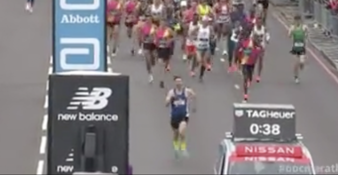 Man speeds ahead of other runners at London Marathon