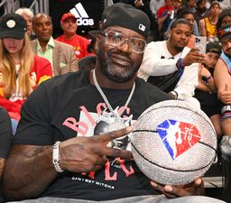 Shaq burns Kanye West bad using rapper’s own famous lines after mogul calls him out