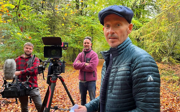 A Place In The Sun’s Jonnie Irwin, 48, given months to live following cancer diagnosis