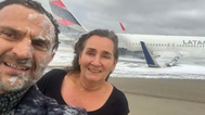 Couple take selfie after surviving disastrous plane crash