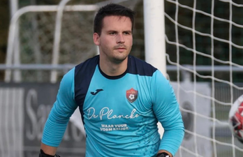 Goalkeeper dies seconds after saving penalty