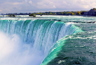 Mum deliberately jumps off Niagara Falls with five-year-old son during vacation with husband