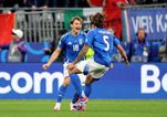 Why do Italy play in blue despite it not featuring on their flag?