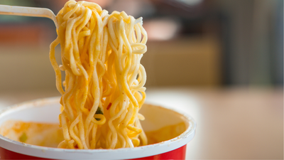 Nurse issues urgent warning to parents over instant noodles