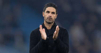 Jamie Carragher points out clever tactic Arsenal use to waste time when under pressure