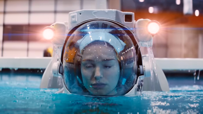 A very stylish psychological thriller movie is airing on TV tonight