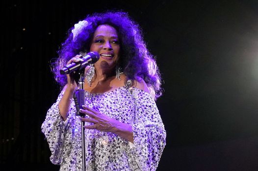 Diana Ross announces UK arena tour dates with live orchestra